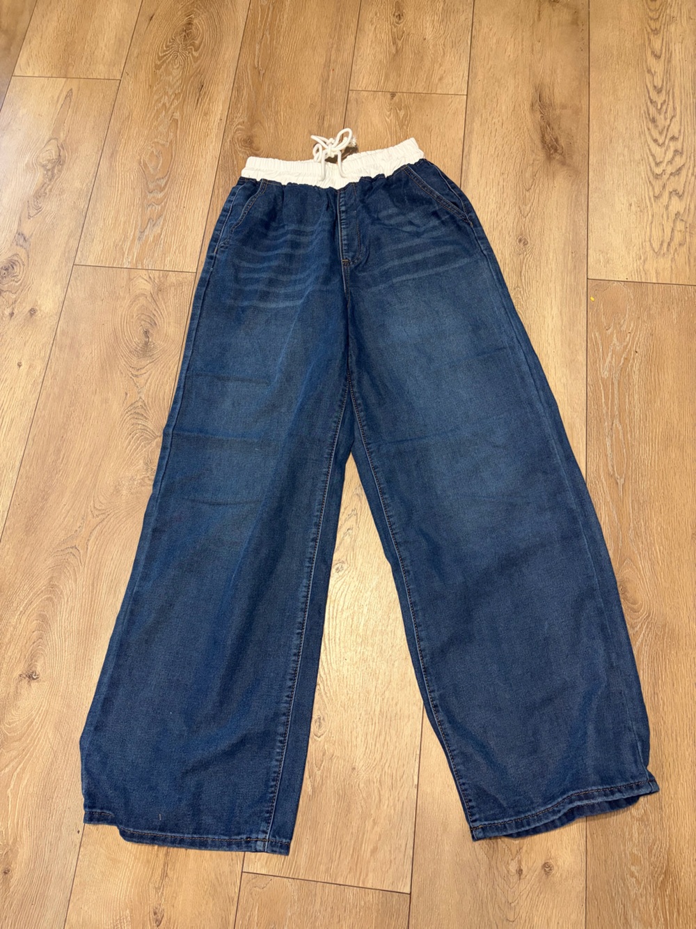 SHEIN Classic woman’s Straight Jeans in Deep Denim Blue